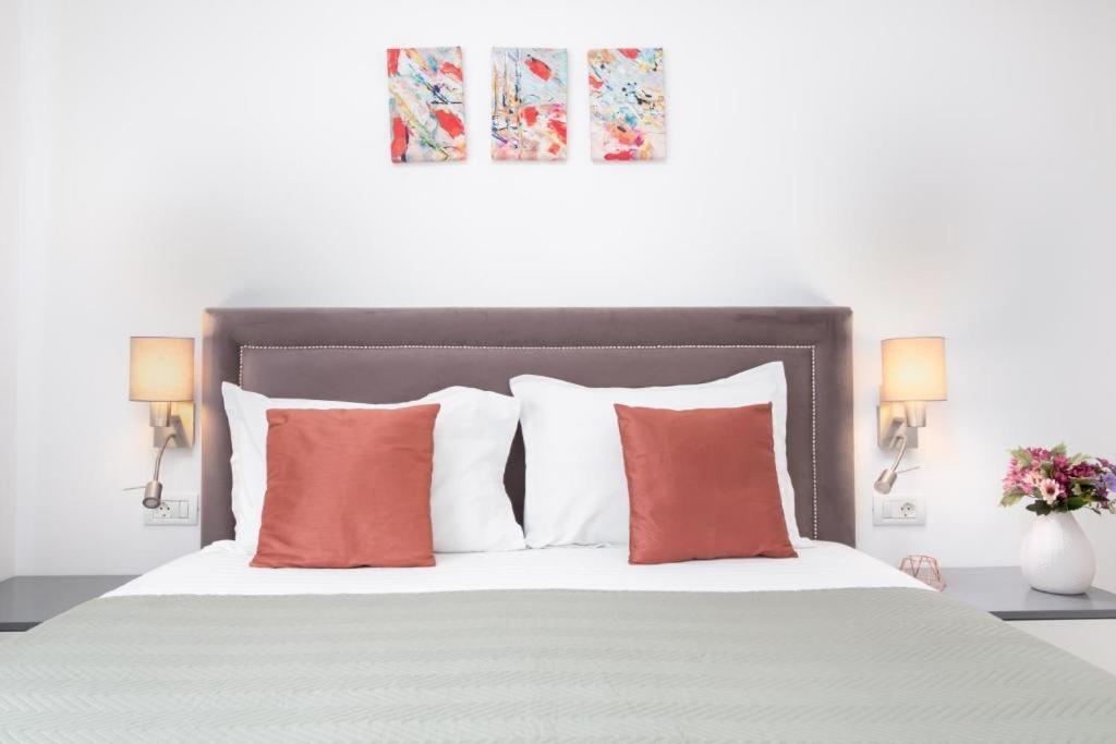 Charlotte Residence - 2 Bedrooms Apartment Oradea Chambre photo